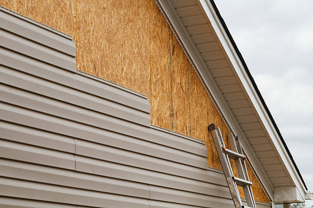 Professional Fiber Cement Siding technician working in Crooksville, OH